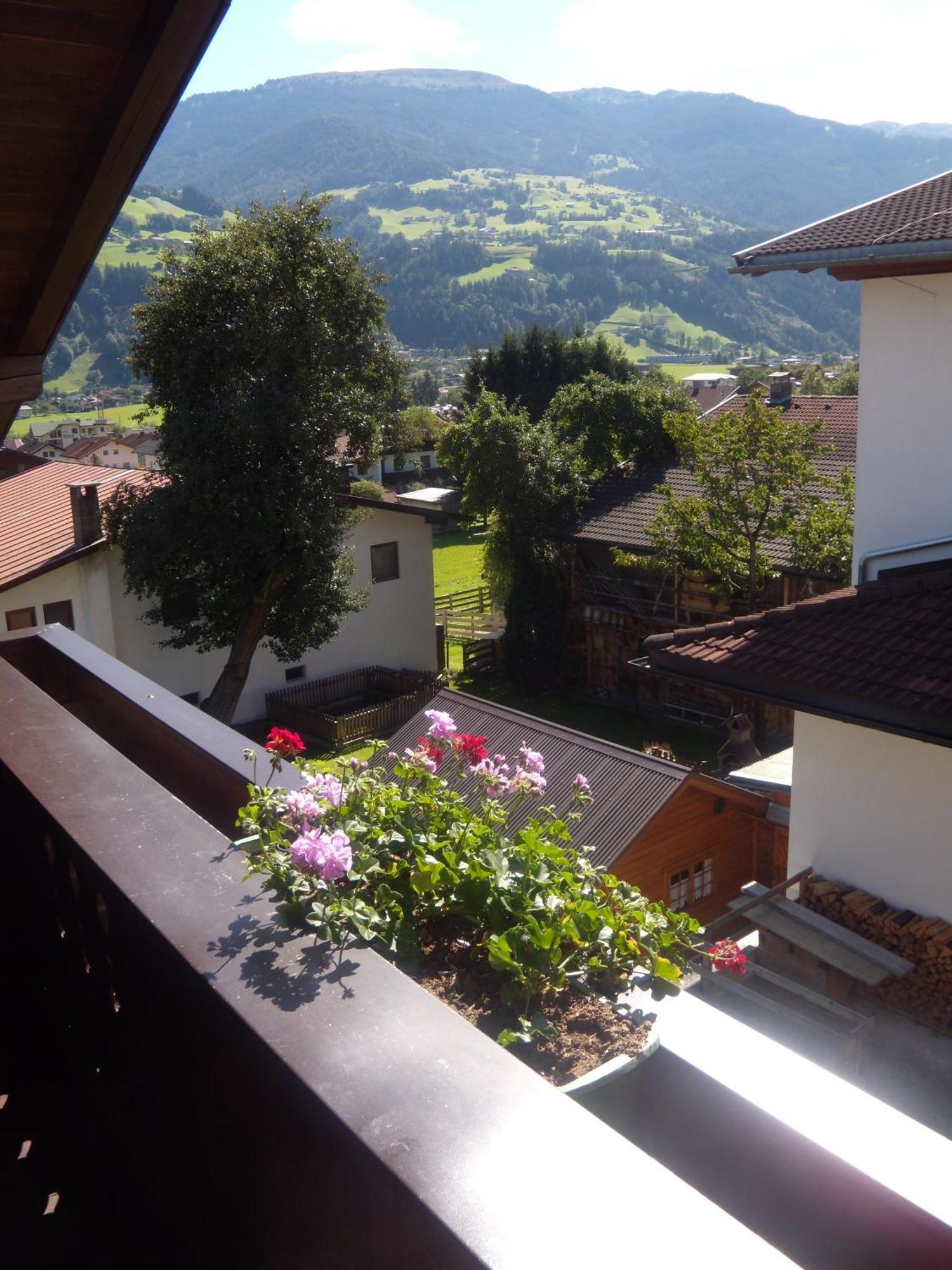 Appartements Schweiberer Ried im Zillertal Exterior photo